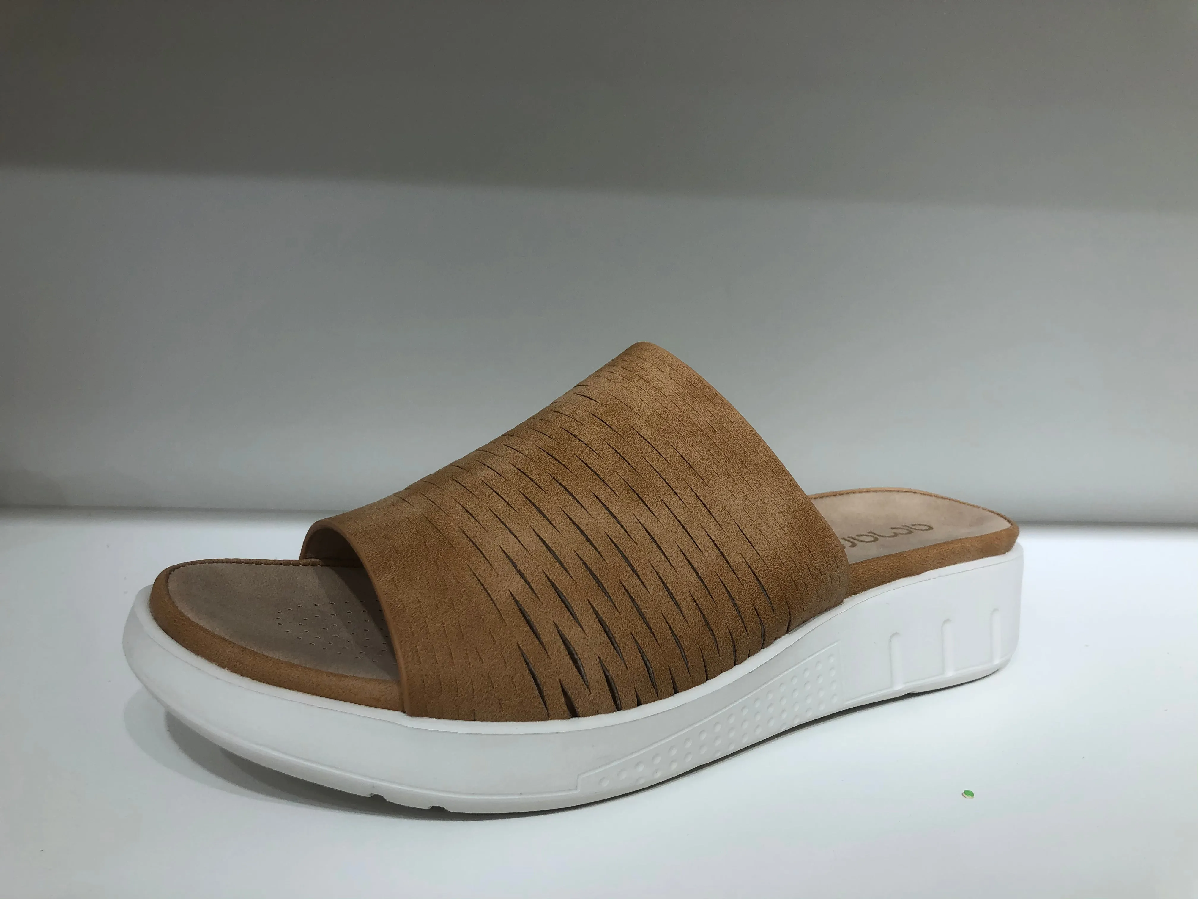ABZ23613 BROWN