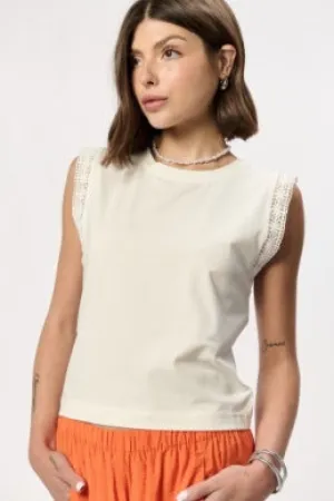 Bree Muscle Tee