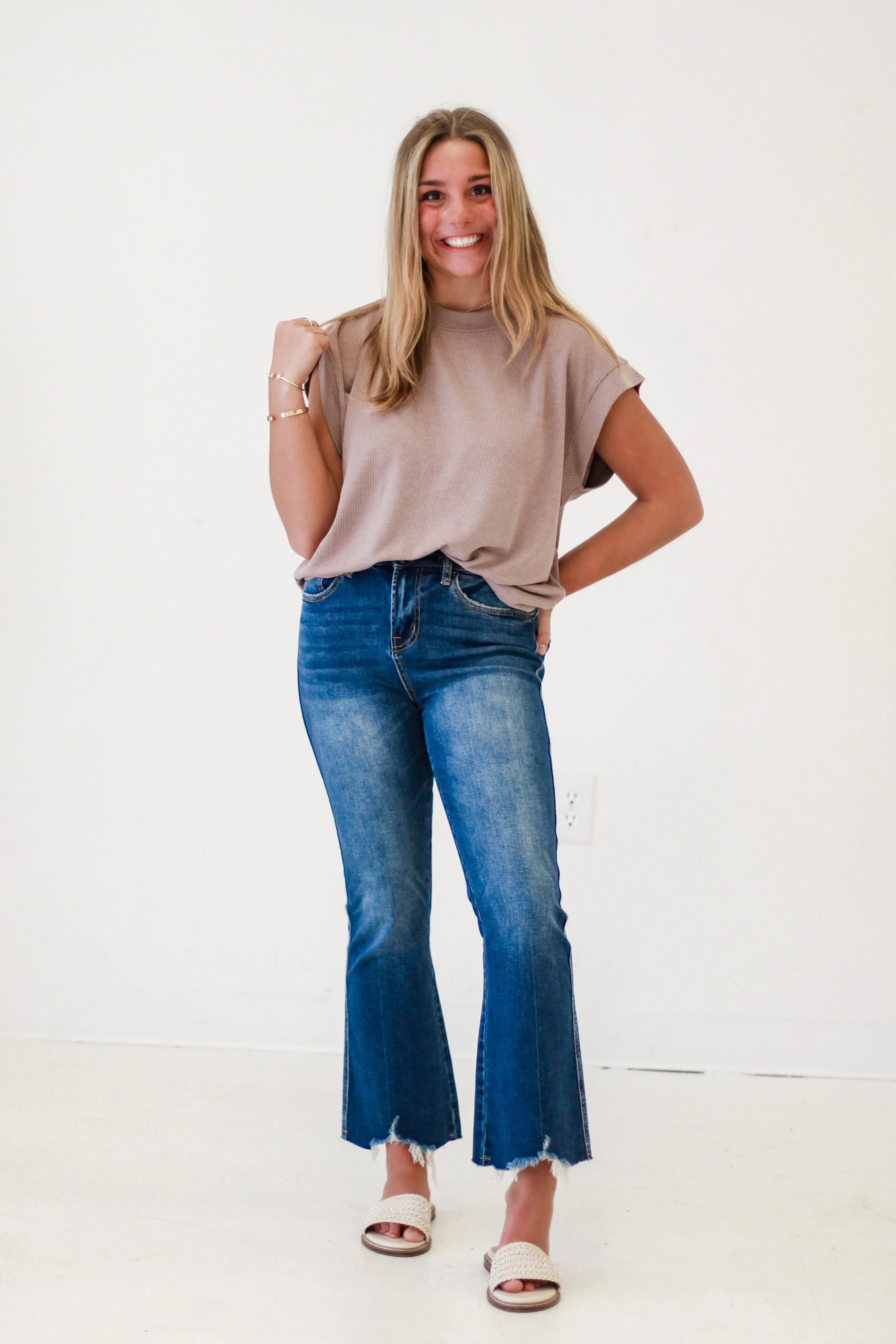 Chill Retreat Baby Rib Muscle Top in Walnut