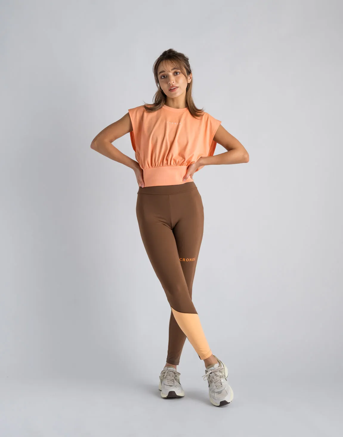 CRONOS WOMEN LOGO SLEEVELESS【TERRACOTTA】