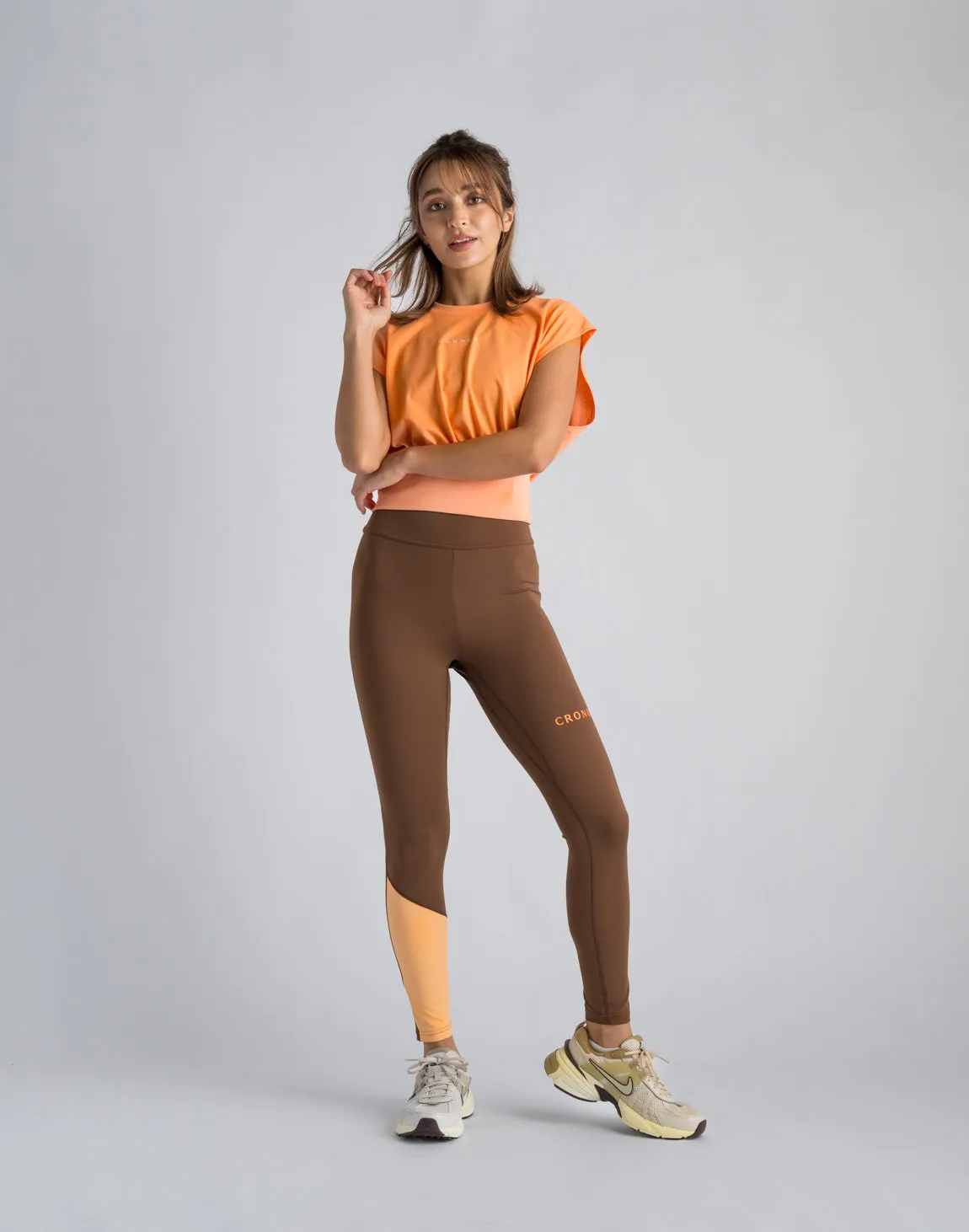 CRONOS WOMEN LOGO SLEEVELESS【TERRACOTTA】