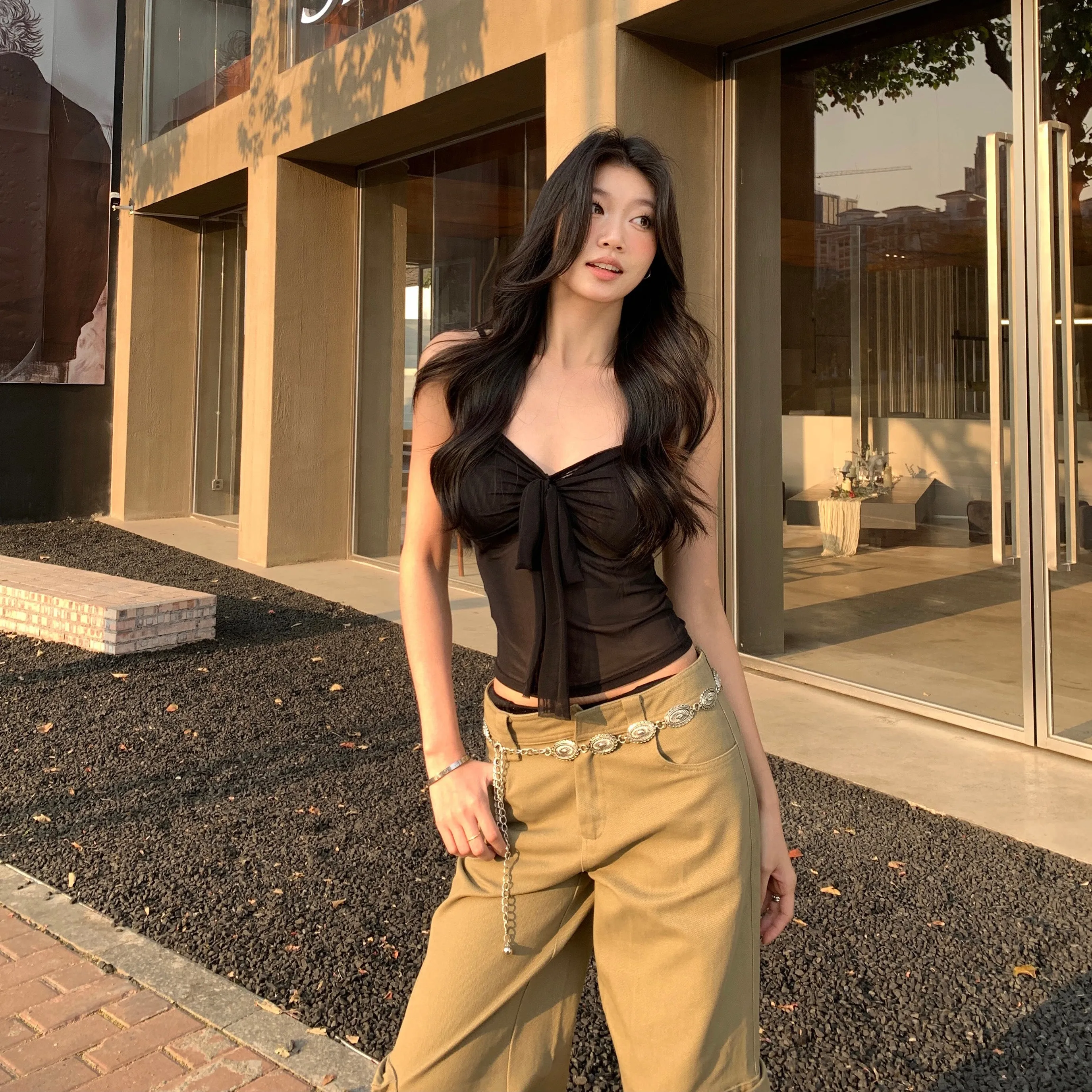 cropped sleeveless tops