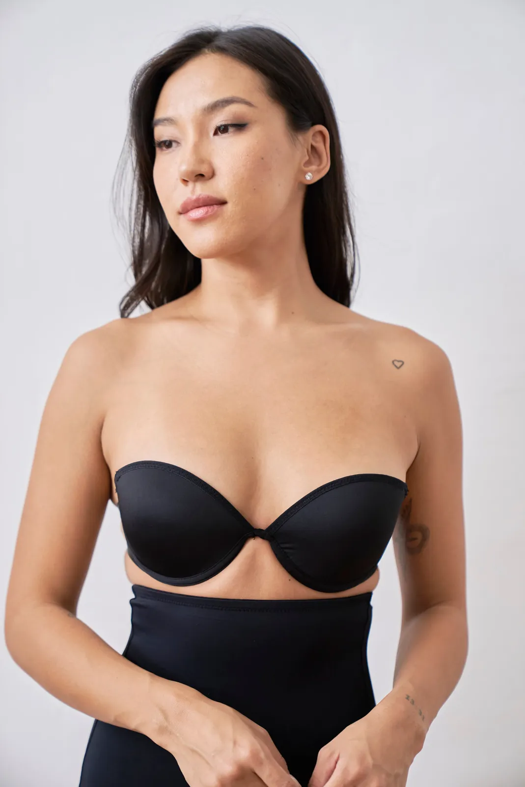 Cross Back Strapless Anti Slip Push Up Bra