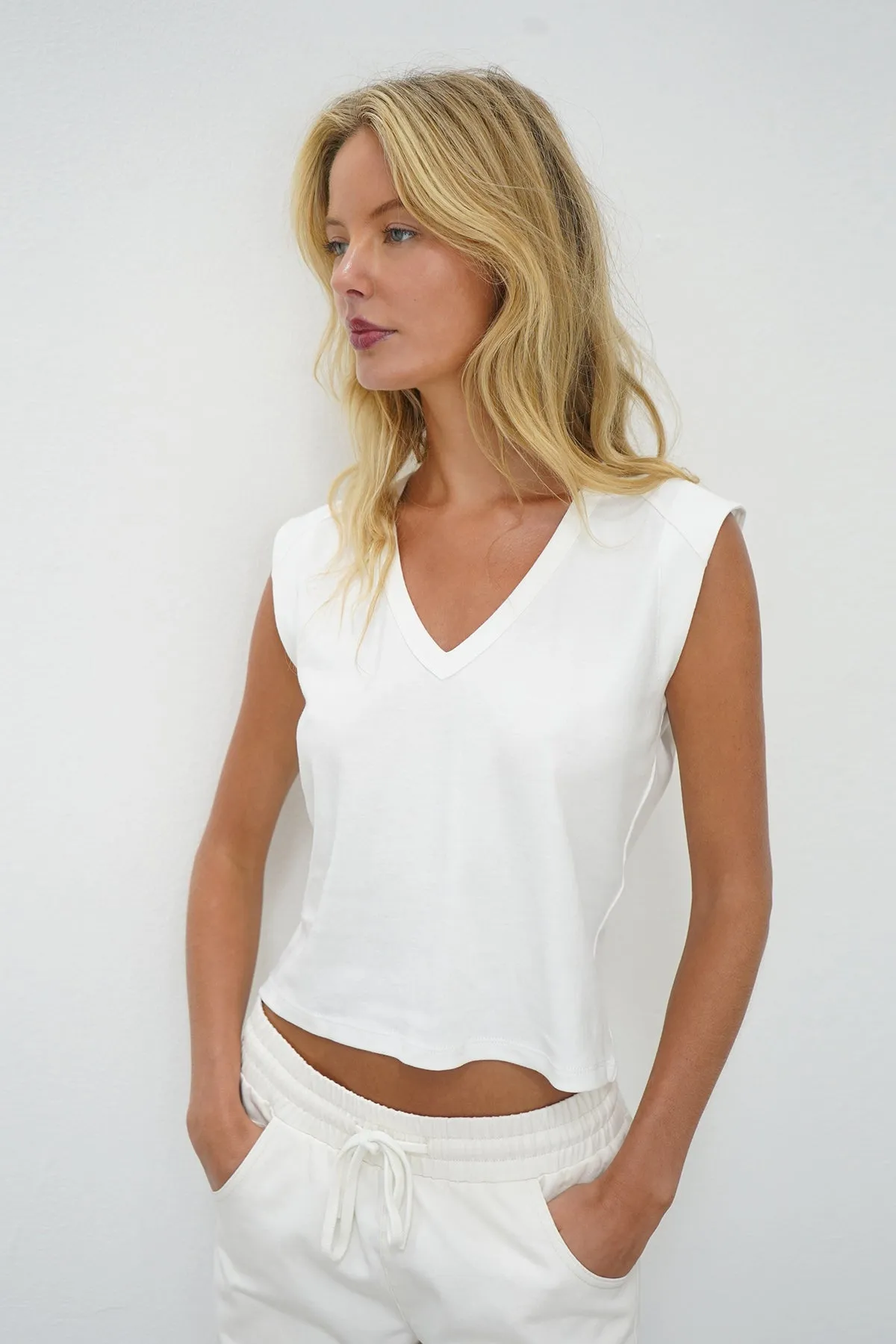 Dayna V Muscle Tee - White
