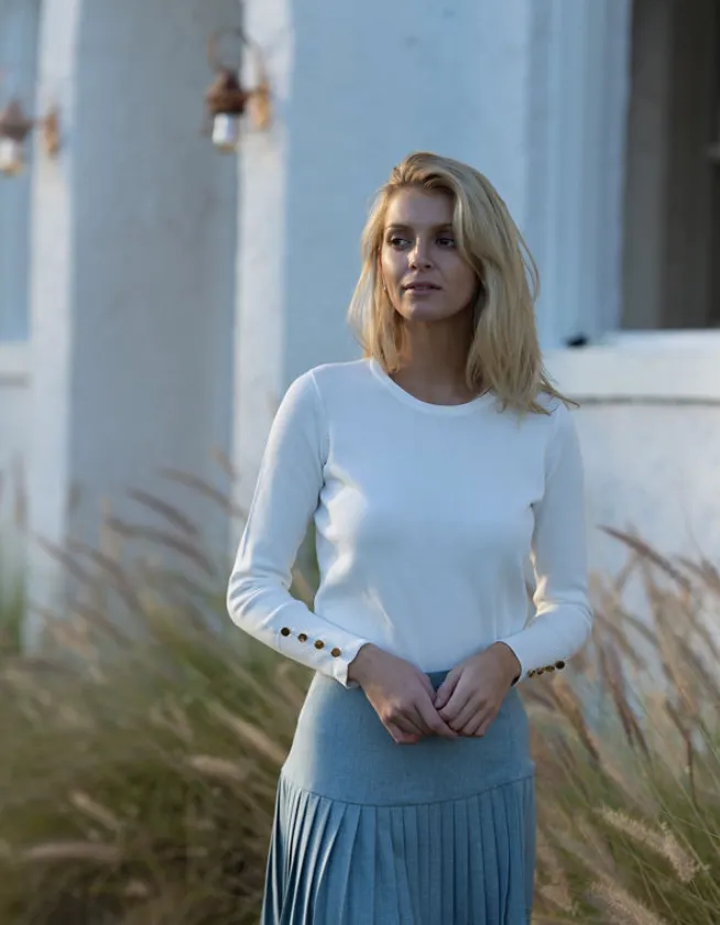 DRESSY SWEATER WITH BUTTONS