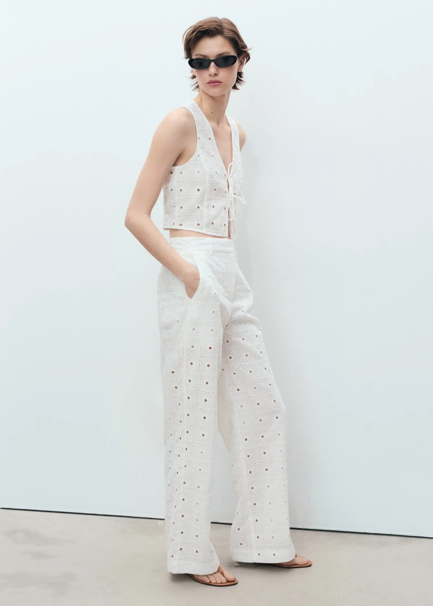 Embroidered cotton waistcoat with bows