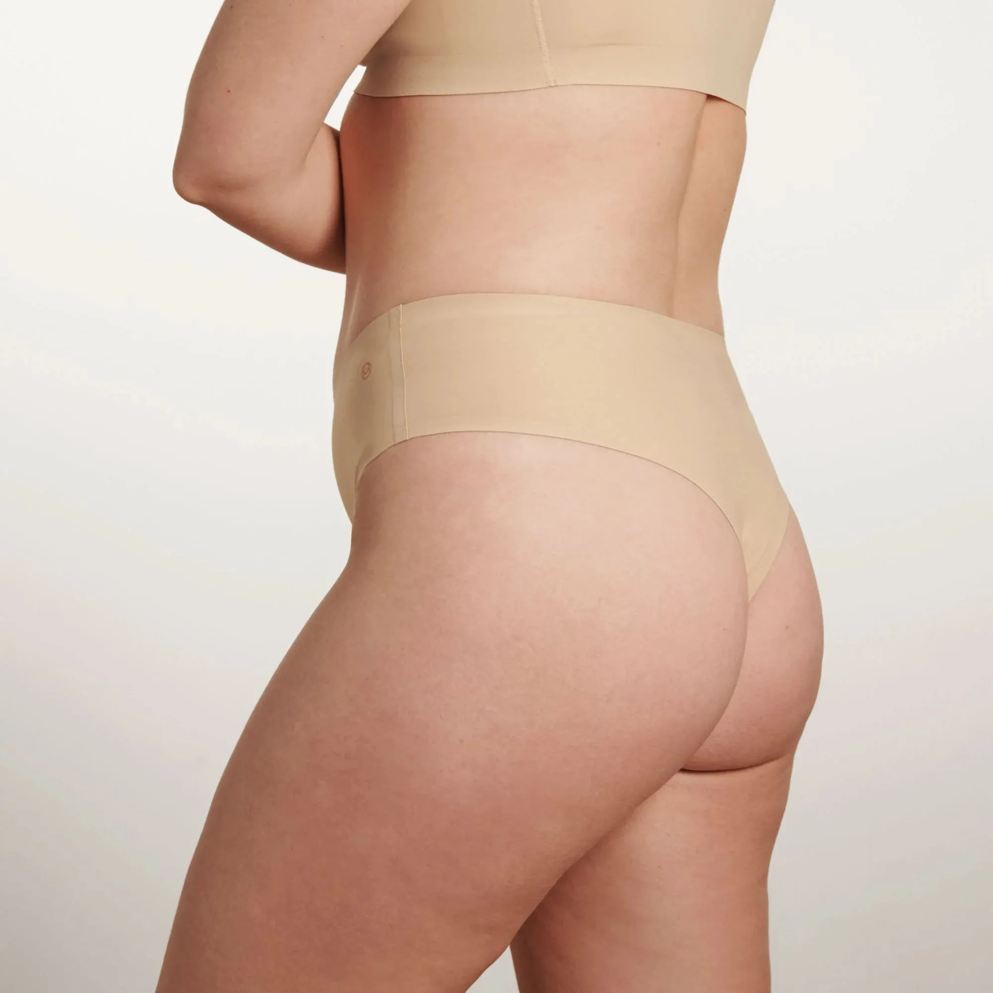Evelyn Bobbie High Waisted Thong