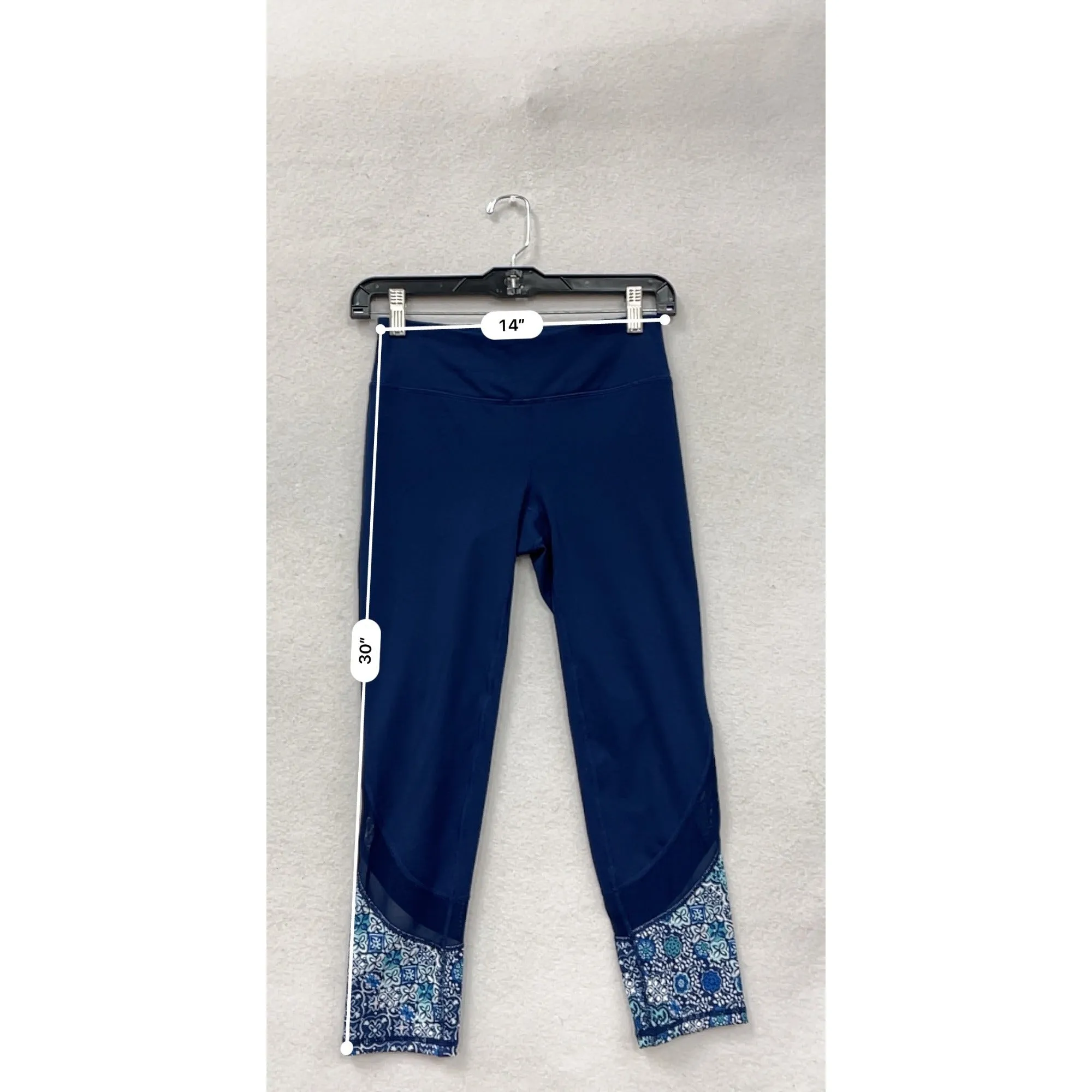 Gaiam Womens XS Capri Leggings Navy Blue With Floral Hem #6922