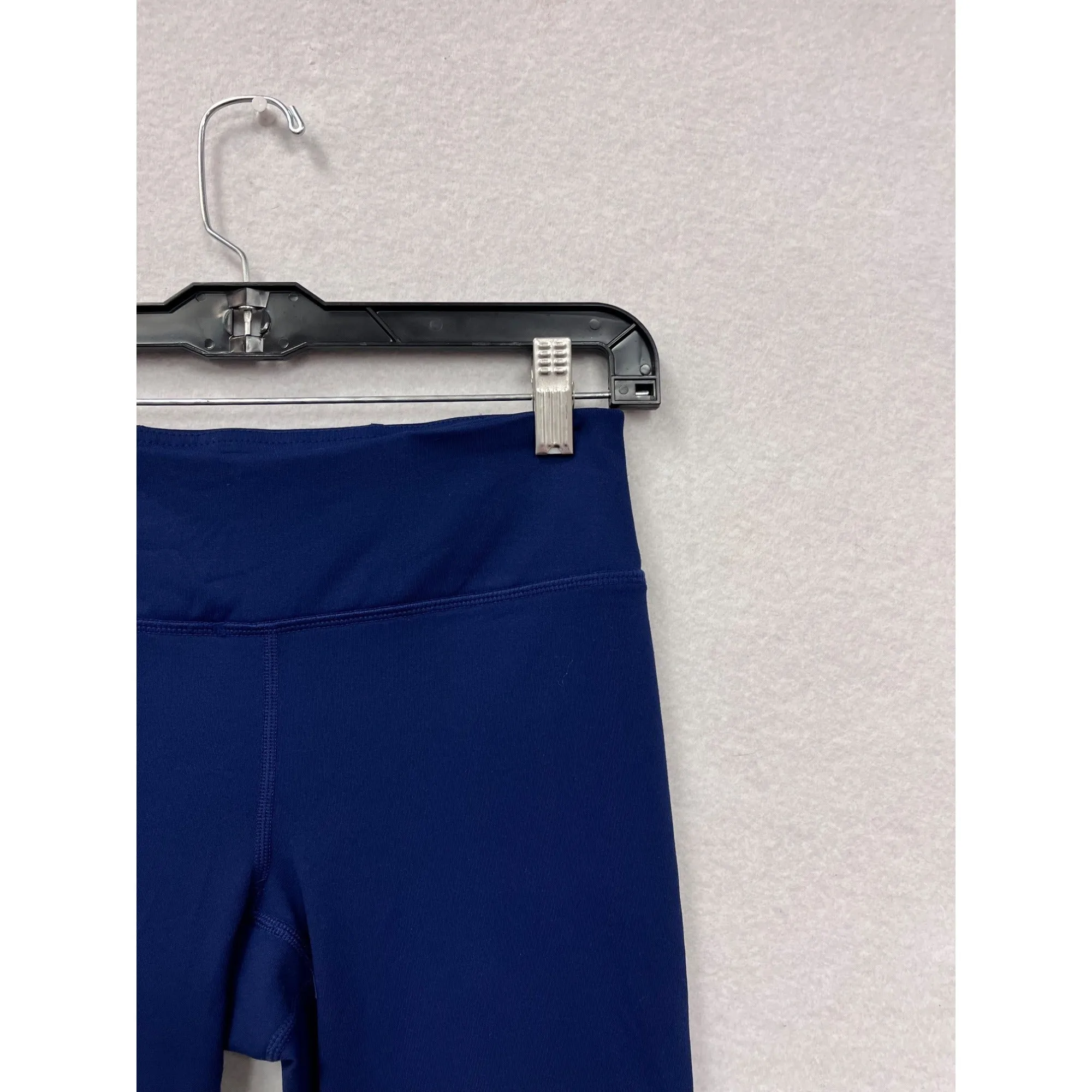 Gaiam Womens XS Capri Leggings Navy Blue With Floral Hem #6922