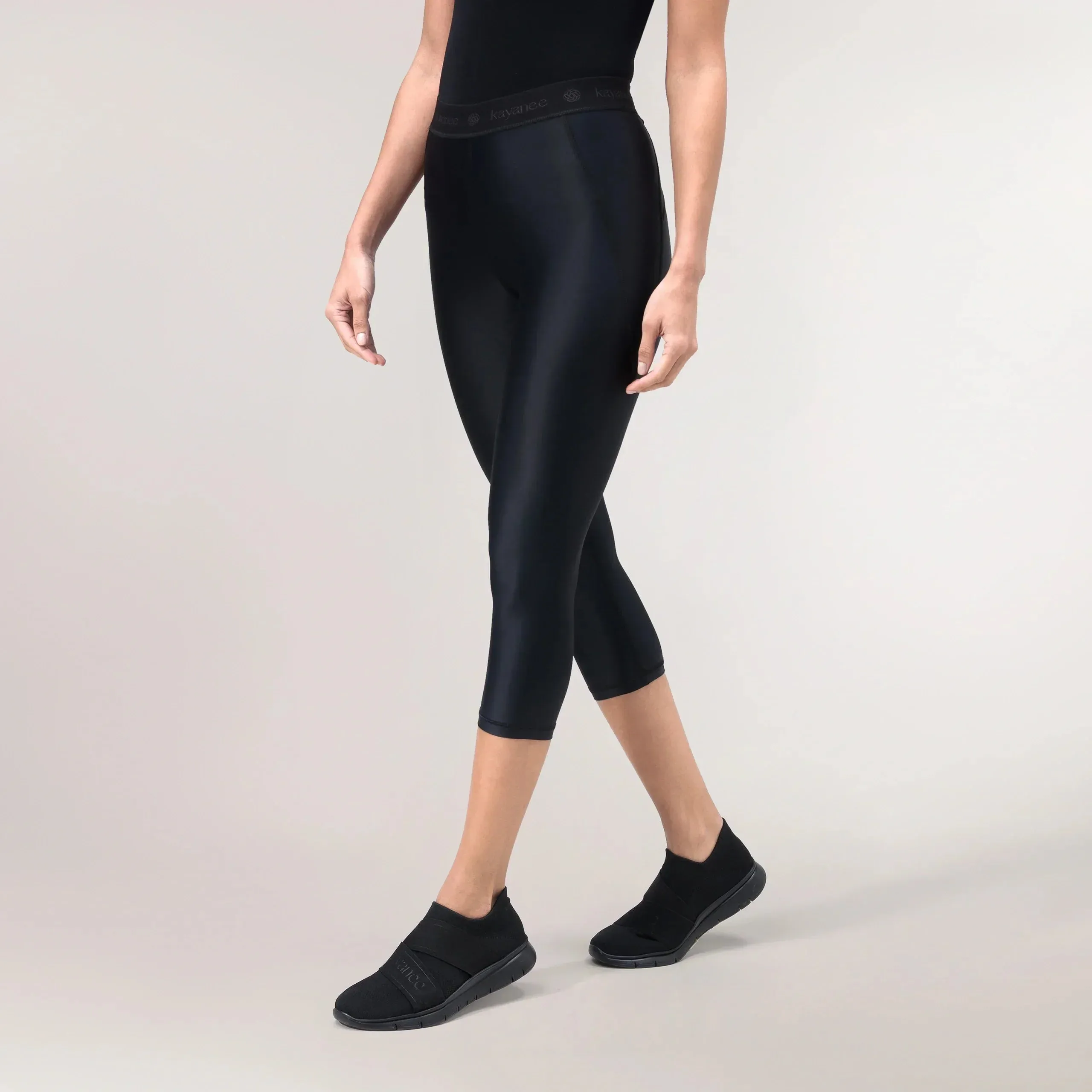 Glide Cropped Legging - CORE BLACK
