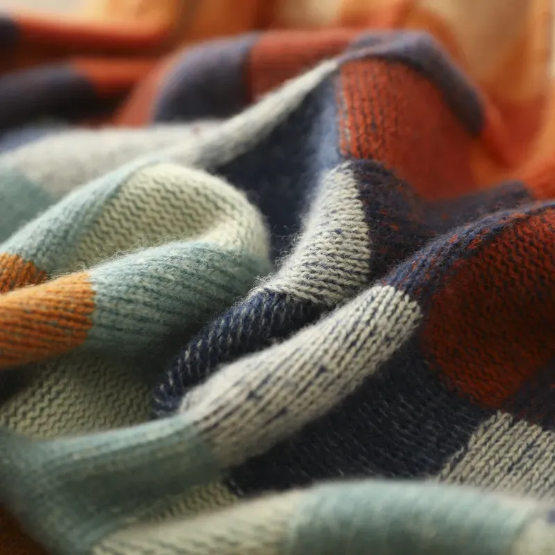 Katherine – Chic Wool Knit Plaid Turtleneck Sweater