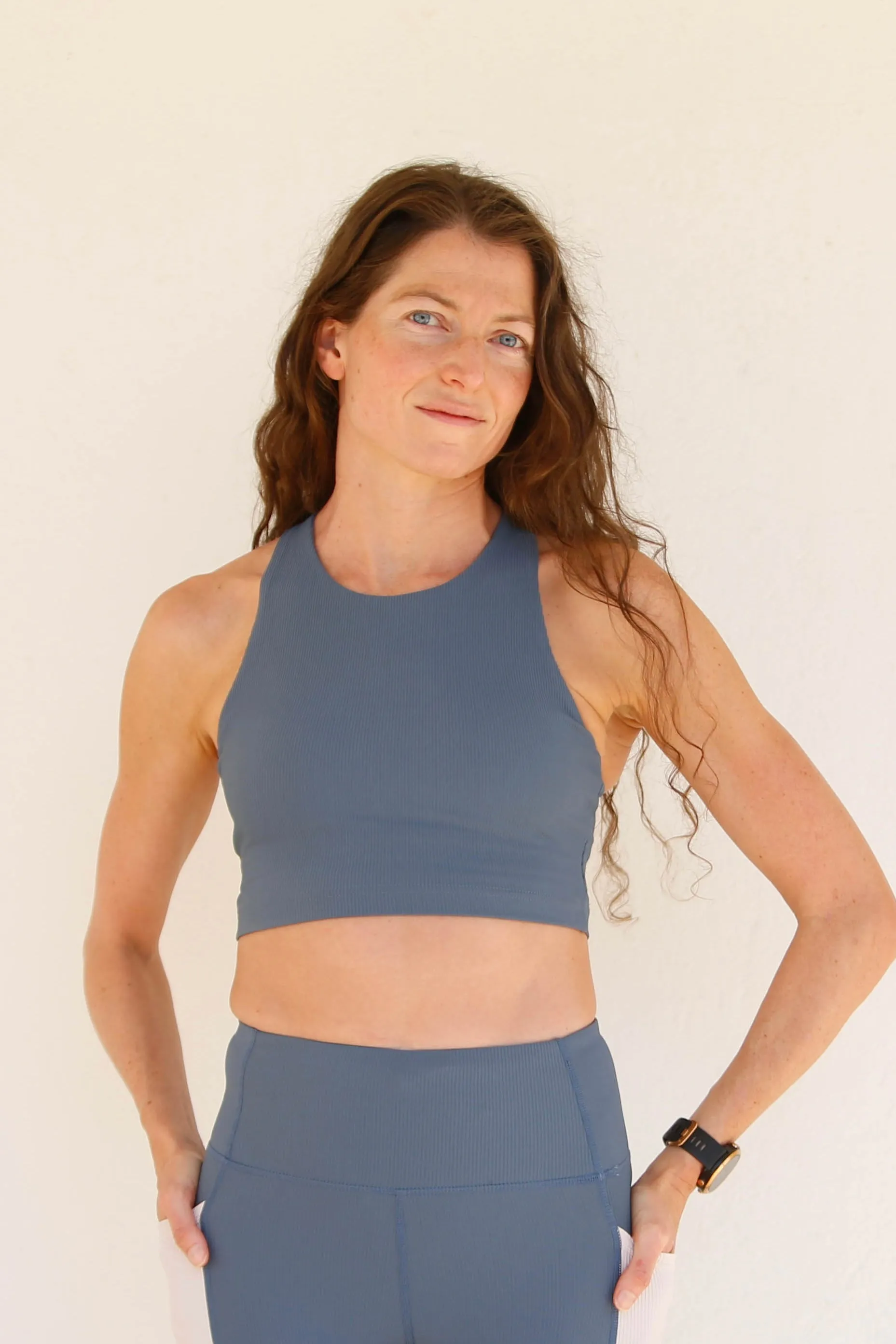 Kella Pocket Crop Top (cherry ribbed)
