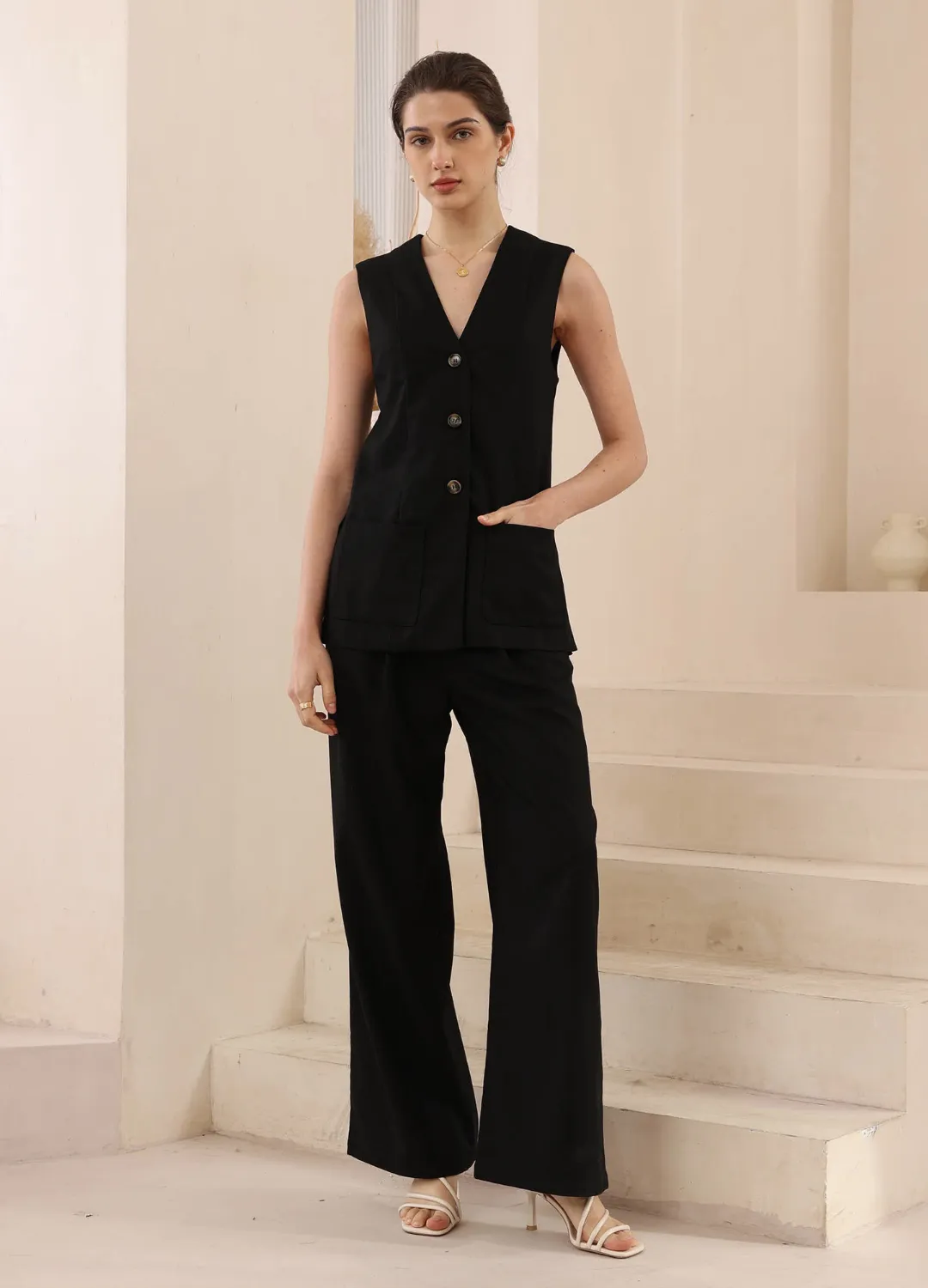 Layne Vest (Black)