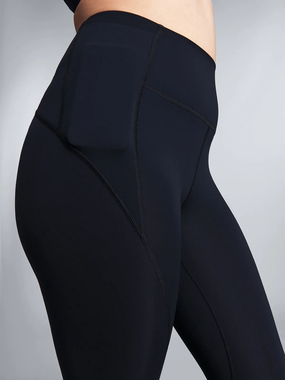 LIMITLESS POCKET 8/8 Legging Black