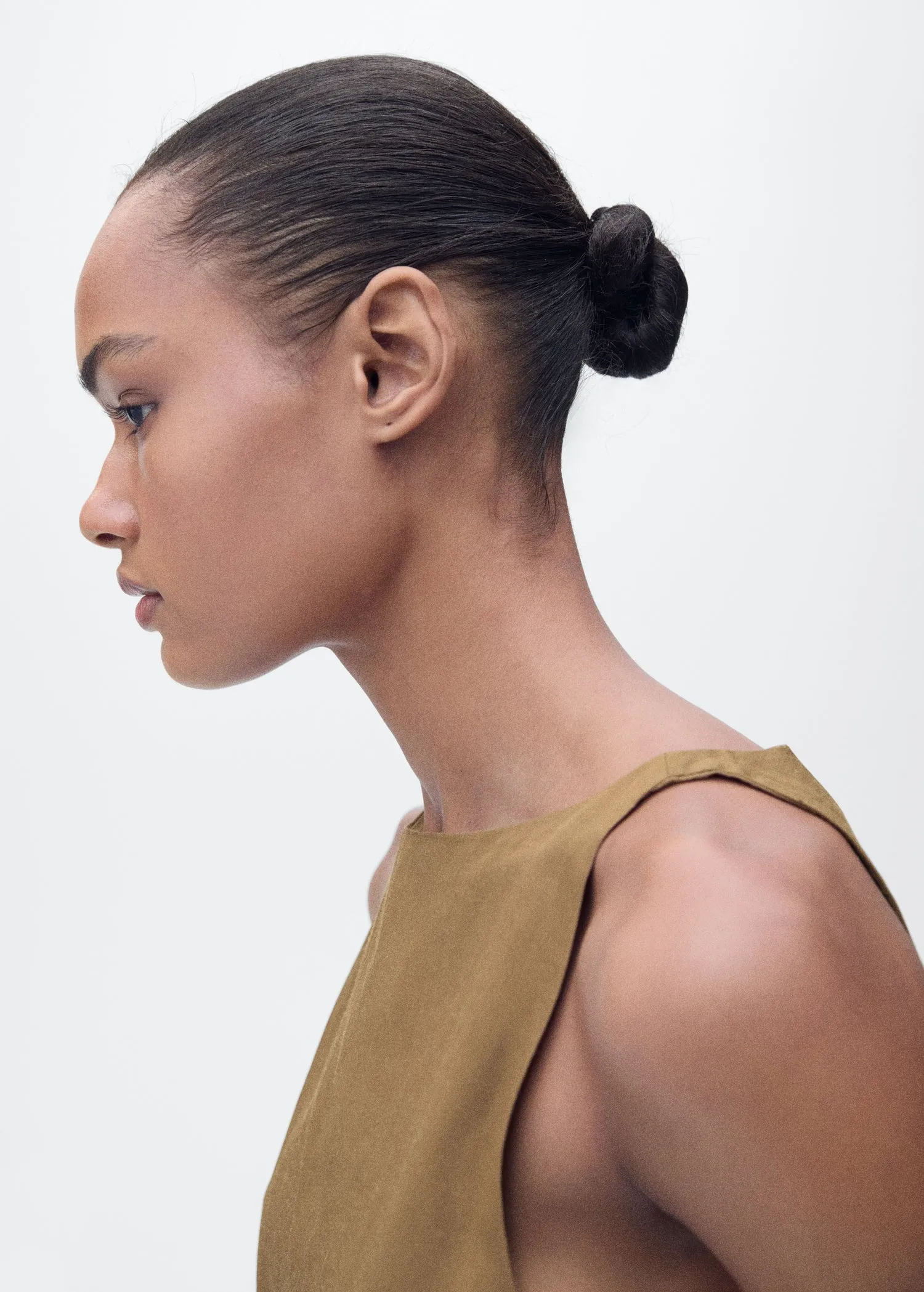 Linen-blend top with bow
