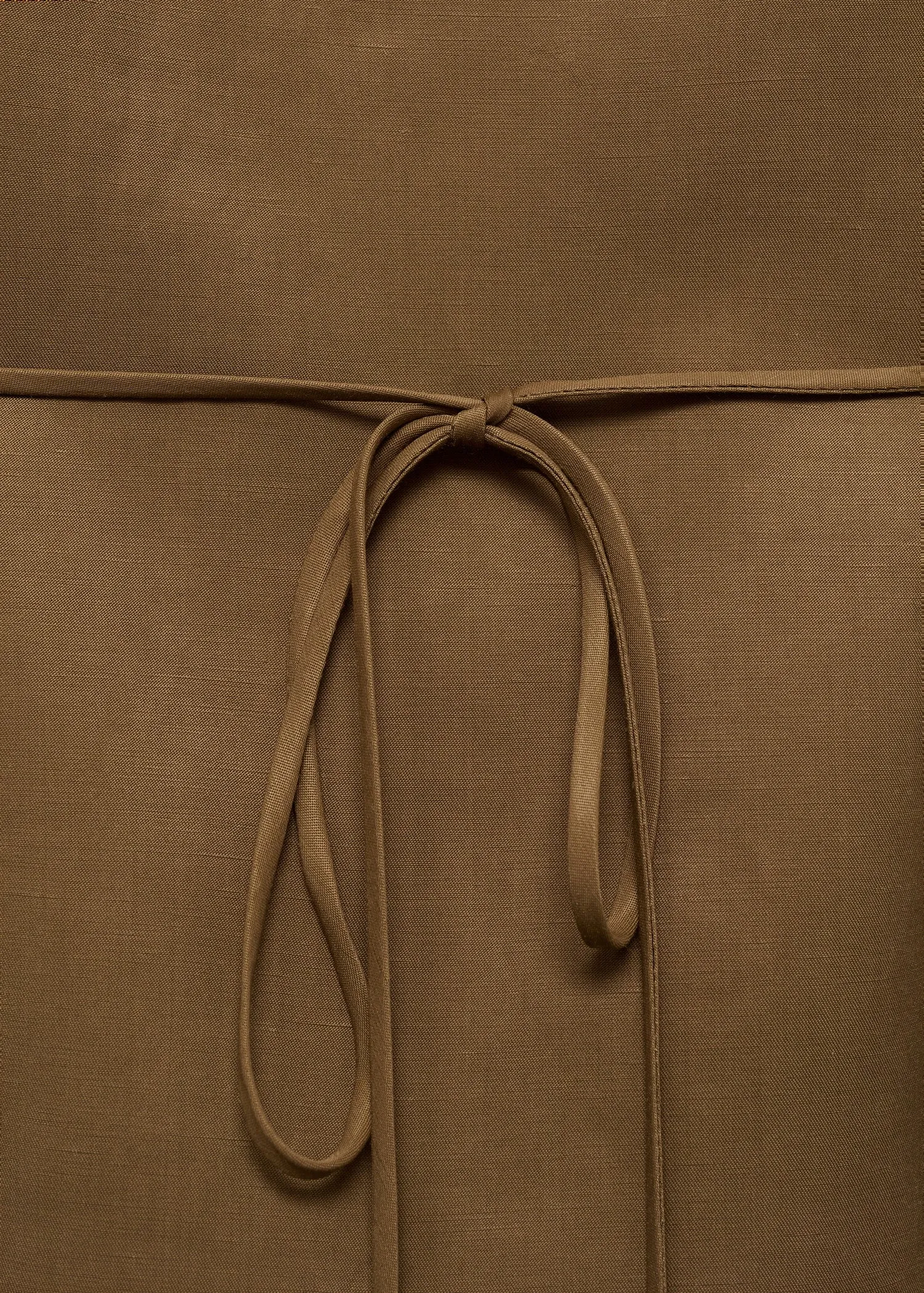 Linen-blend top with bow