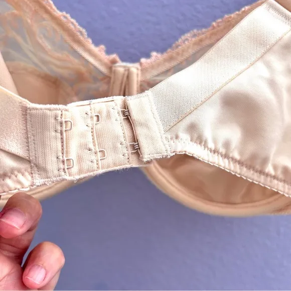 Lise Charmel Splendeur Soie Wired Nude/Dusky Pink Silk Full Cup Bra 34F (DDD)