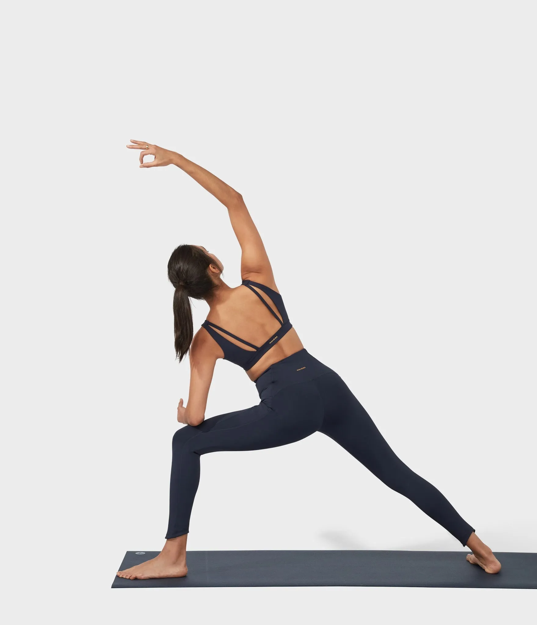 Manduka Apparel - Women's PRO Legging - High Rise 7/8 W/Pocket - Dark Sapphire