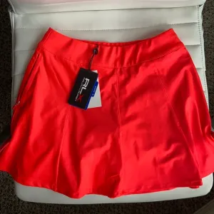 NWT RLX skort