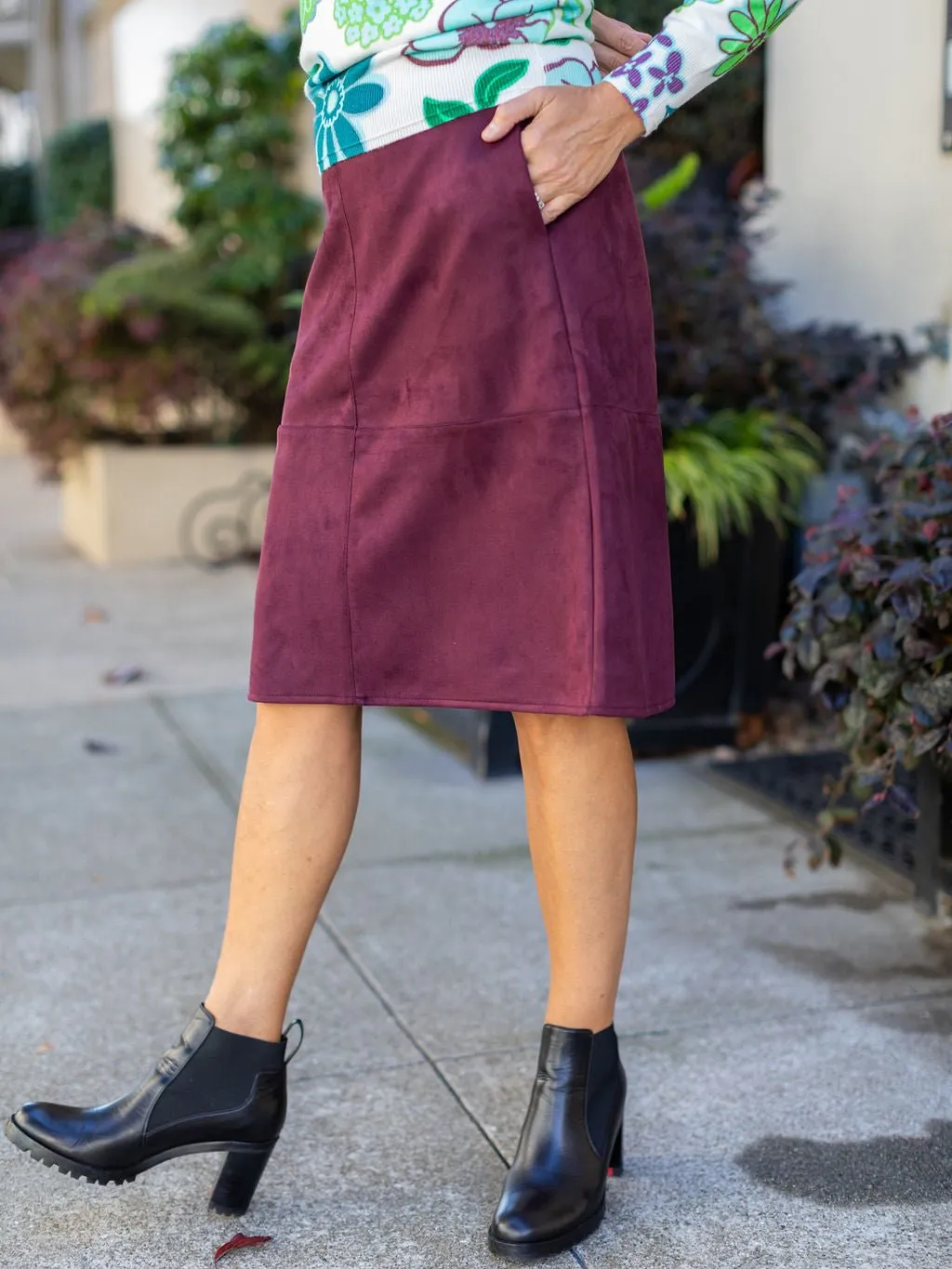 ORA skirt Burgundy Faux Suede