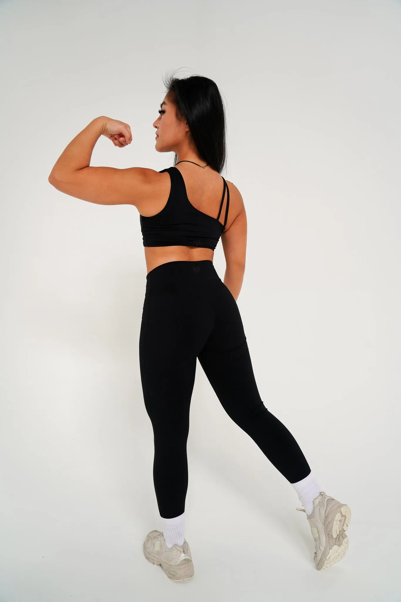 Passion High Waisted Scrunch Leggings | Jet Black