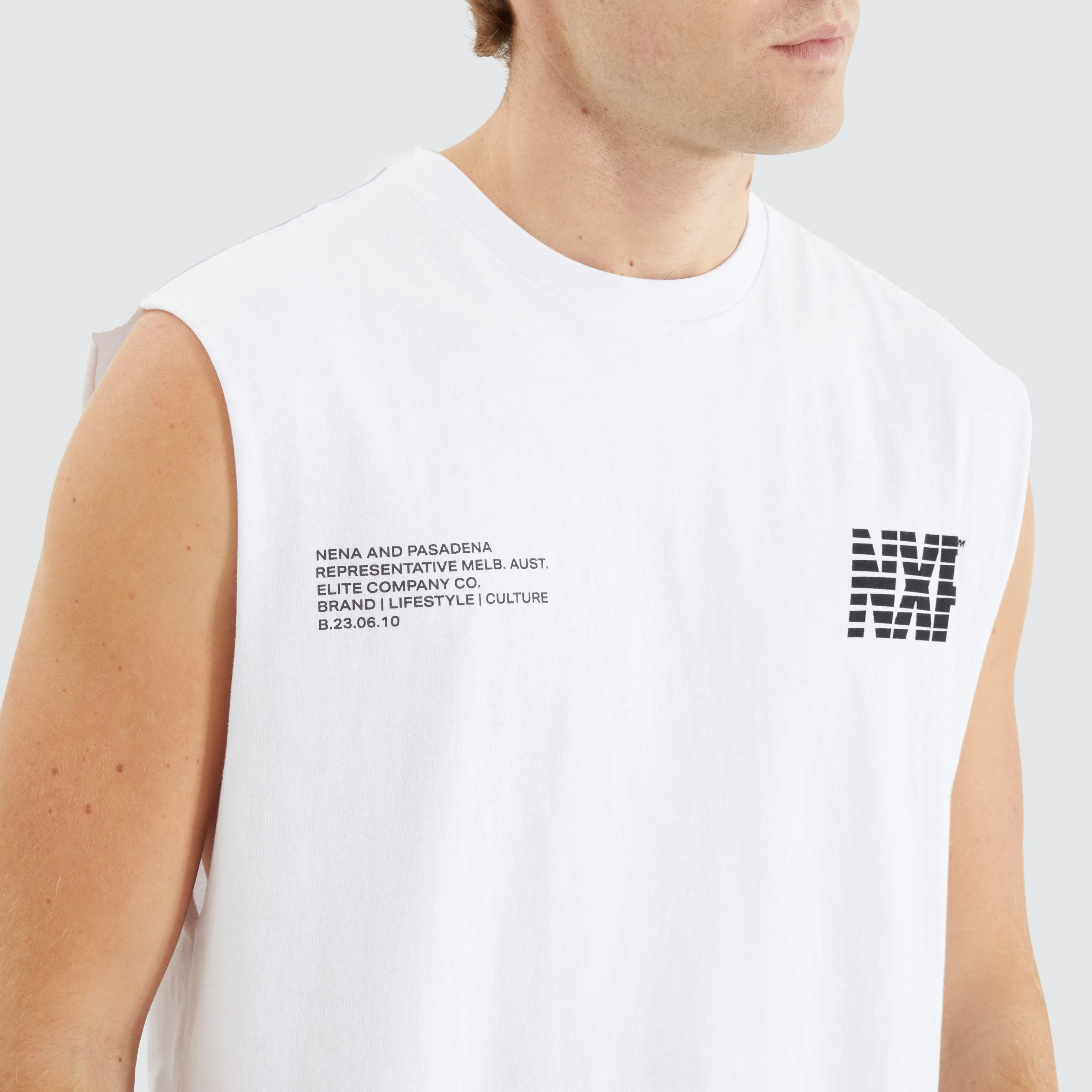 Primary Scoop Back Muscle Optical White