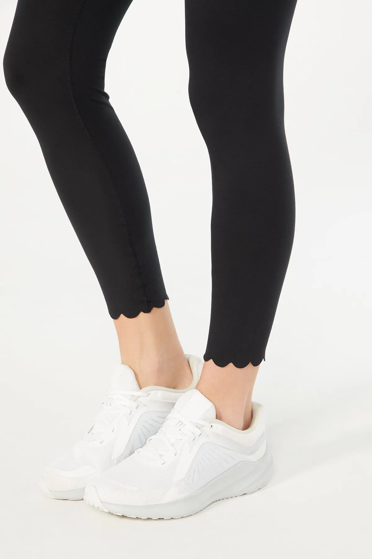 Scallop Legging (Black)