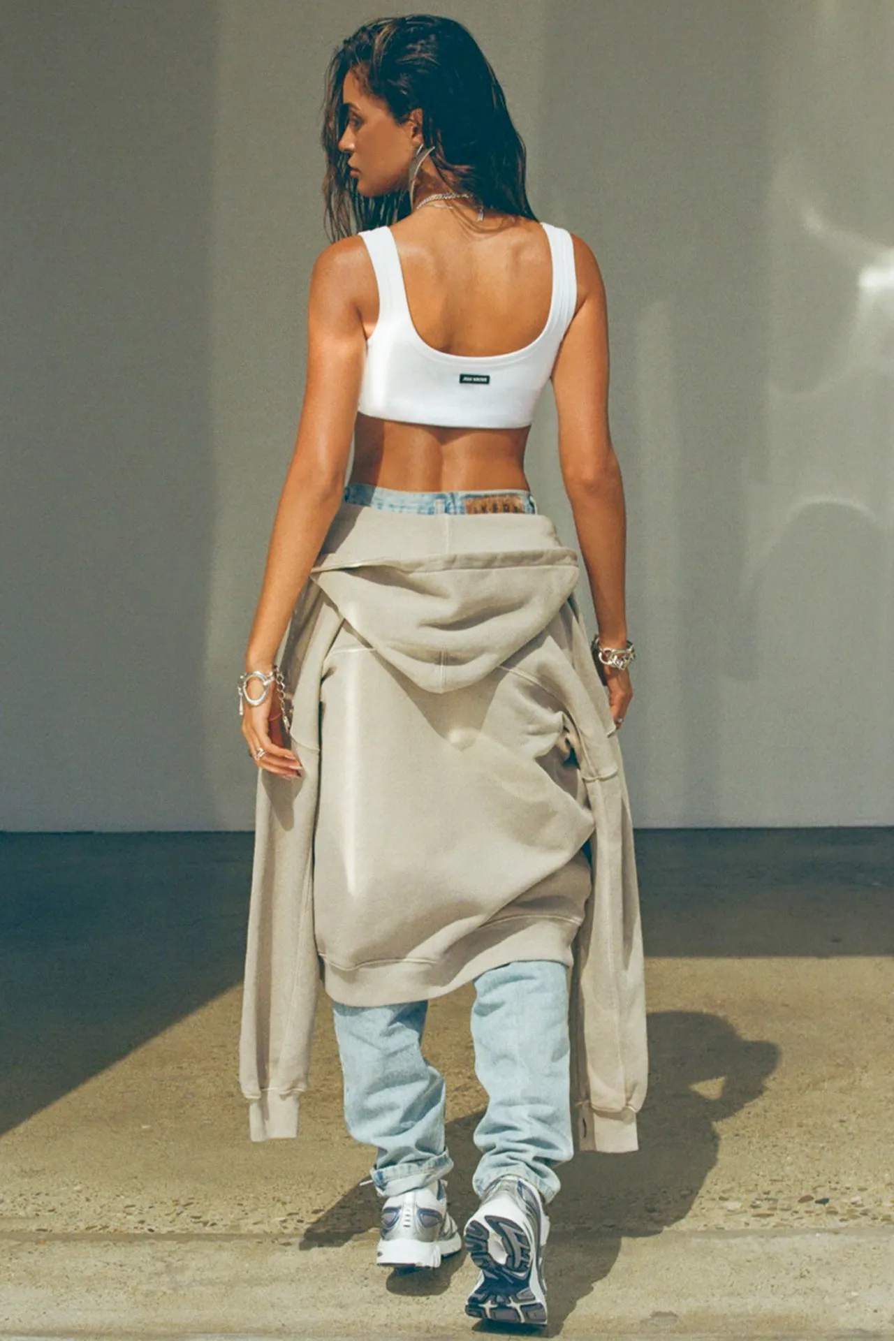 Scoop Neck Smoothing Bra