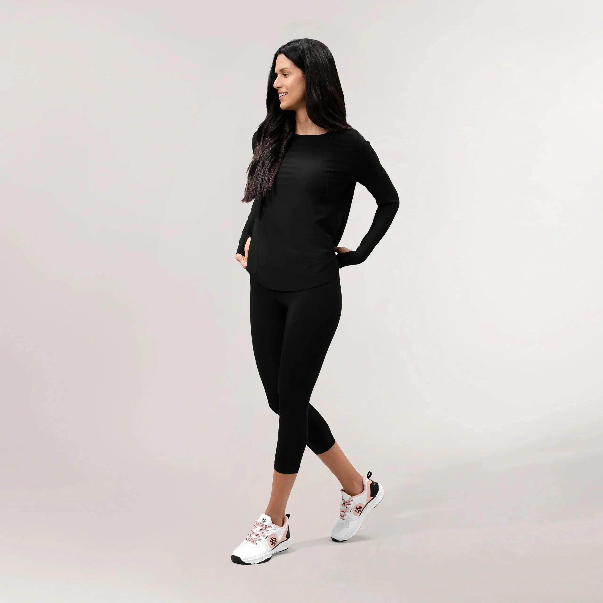 Sculpting Compression Crop Legging - CORE BLACK