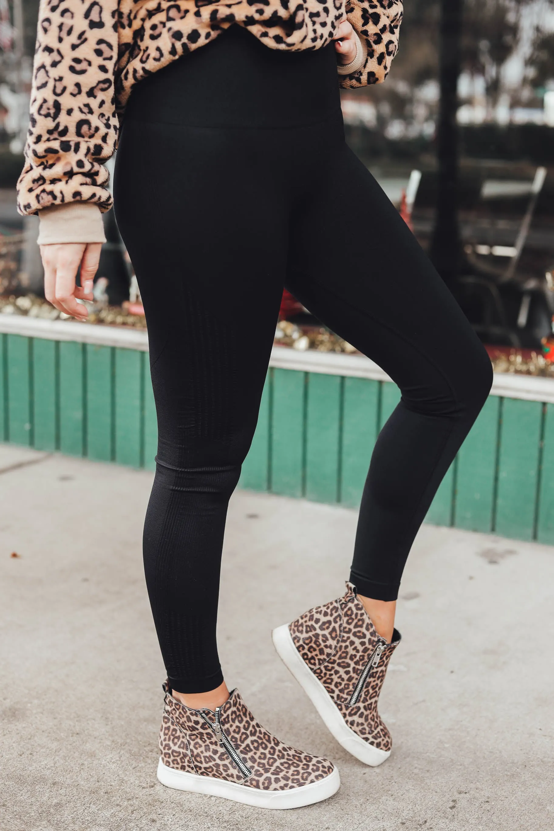 Seamless Textured Side Leggings - Black
