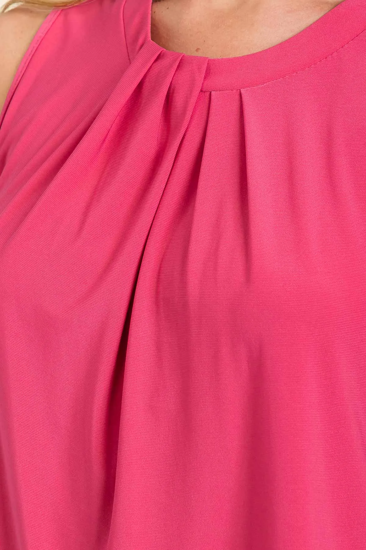 SLEEVELESS PLEATED PULLOVER TANK