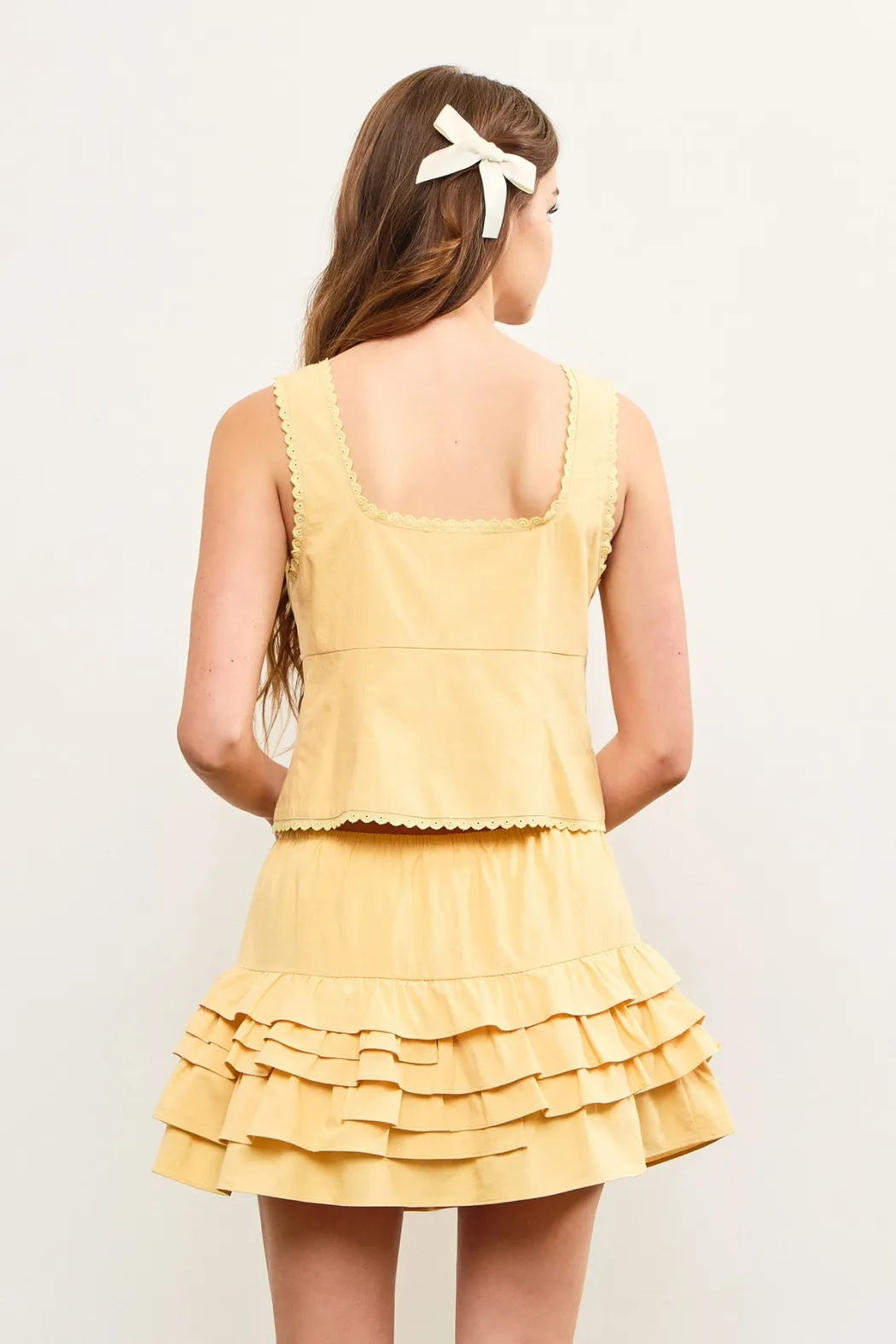 Sleeveless Scallop Edge Front Tie Top