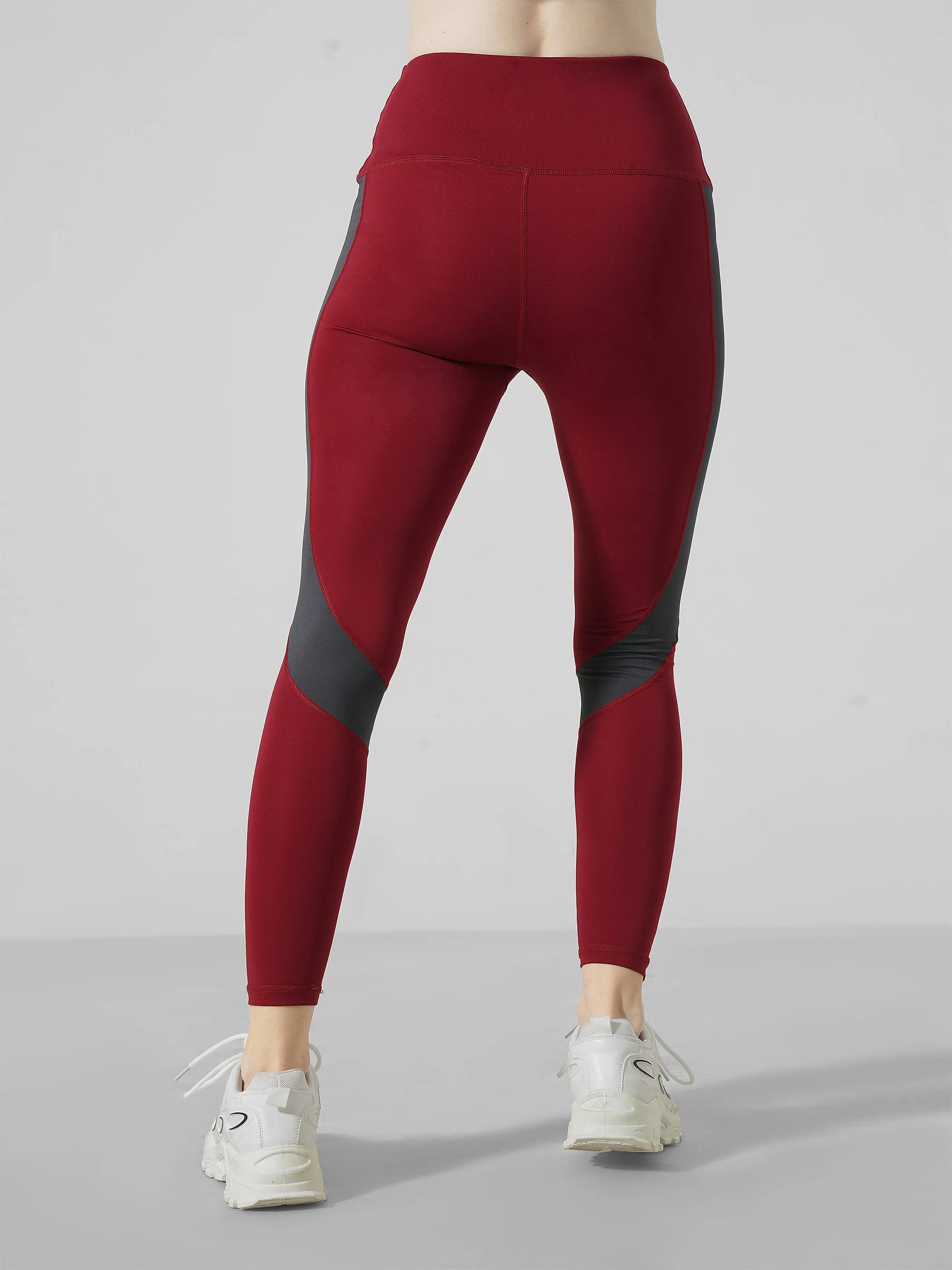 Voyager Legging