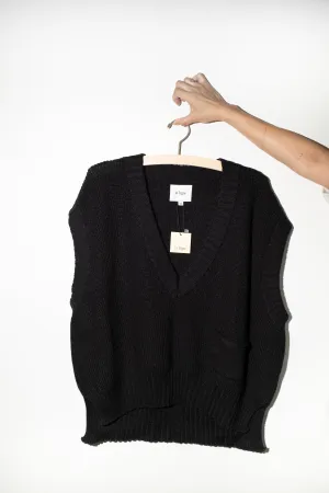 Winston Vest in Black