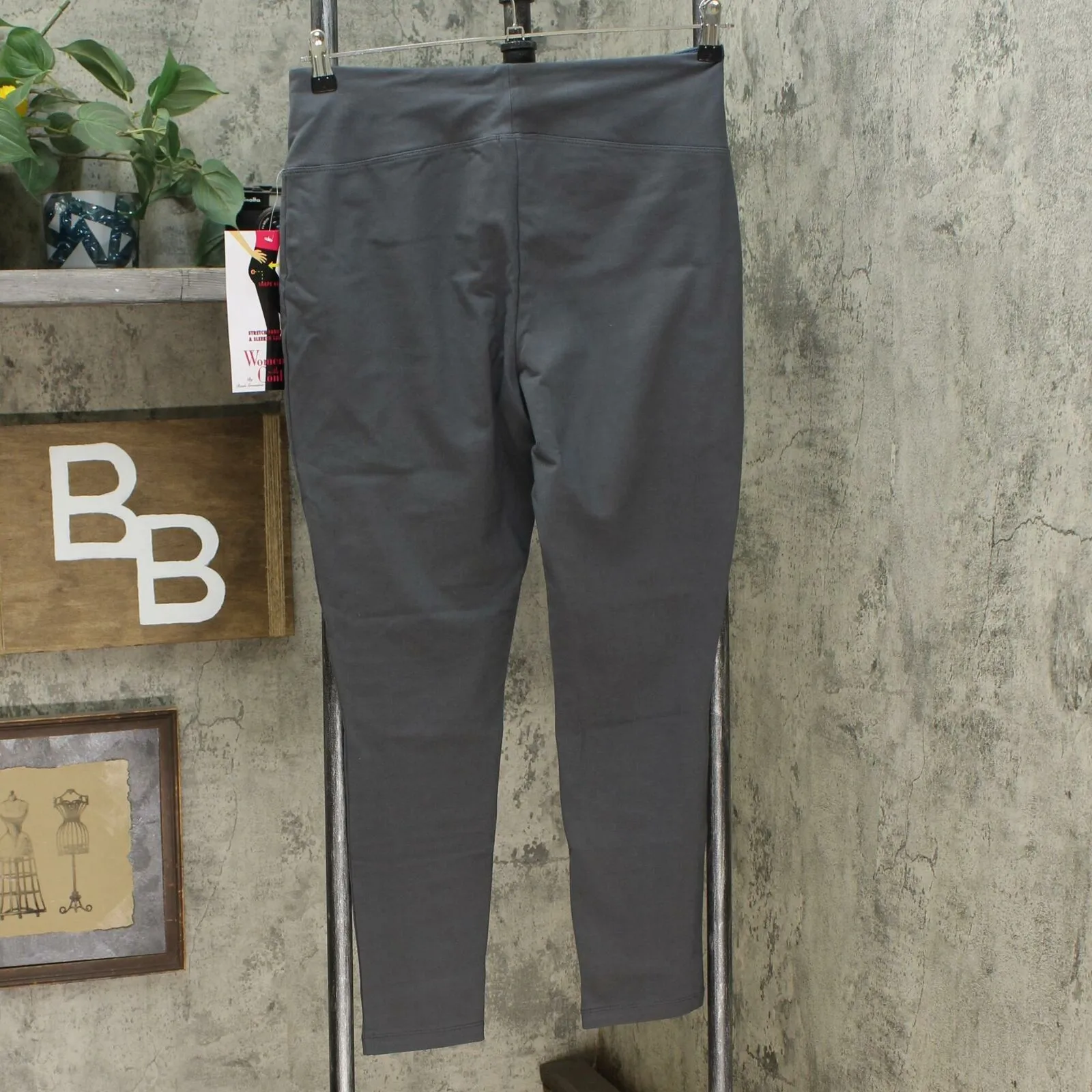 Women with Control Women's Tummy Control Cross Leggings